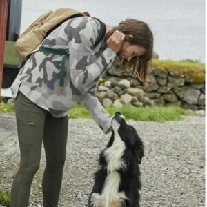 Athleta undercover camo sweater small gray pullover crew merino wool alpaca $148